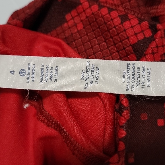 Lululemon Boogie Shorts/ Size 4. - Picture 8 of 10